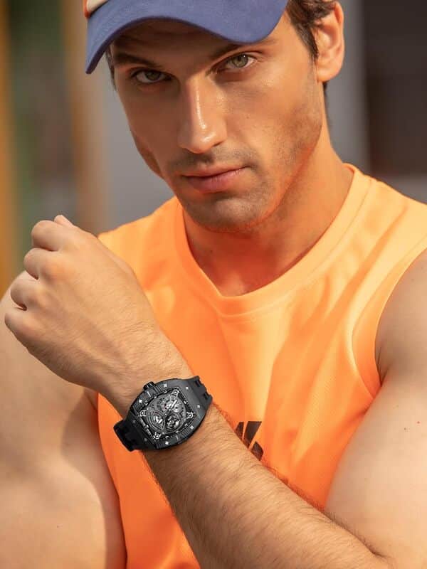 TSAR BOMBA Montre Homme Automatique - Montres Tonneau de Luxe - Etanche 50m - Indicateur de Réserve de Marche - Bracelet en Caoutchouc Fluoré - Lumineux TB8210