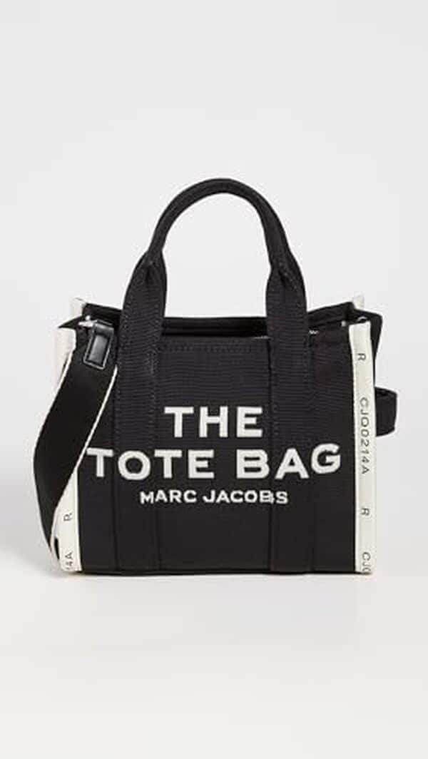 Découvrez notre avis critique et honnête sur le sac Marc Jacobs M0017025-bopt22 : style, fonctionnalité et rapport qualité-prix au rendez-vous.