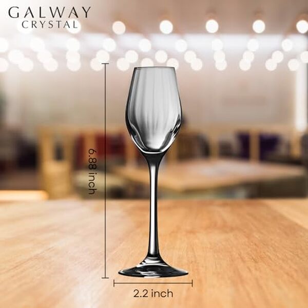 Découvrez notre avis sur les lunettes Galway Crystal Erne Sherry : adoptez un style raffiné et intemporel grâce à ce modèle luxueux alliant confort et esthétique.