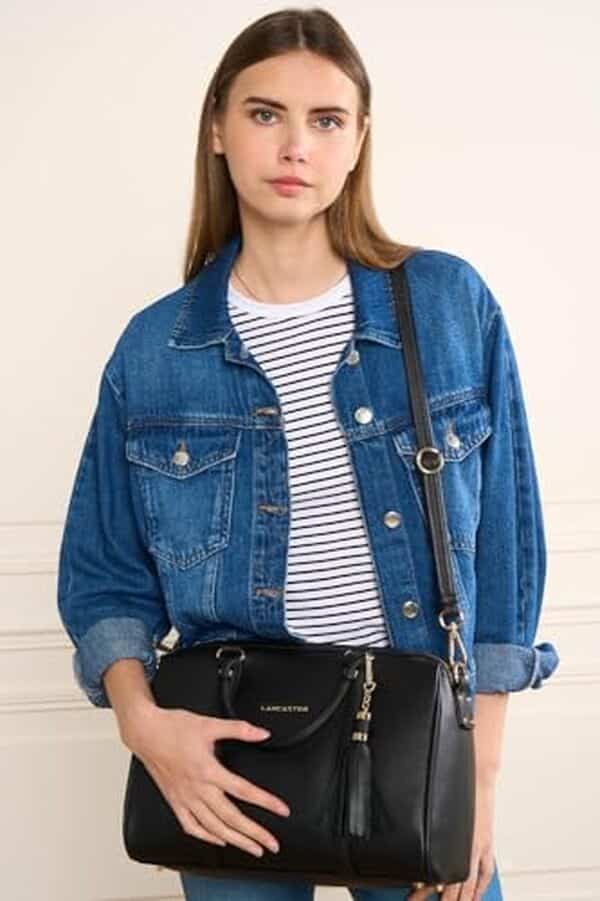 Découvrez notre évaluation du sac polochon Lancaster Mademoiselle Ana noir : style raffiné, qualité exceptionnelle et praticité au quotidien.