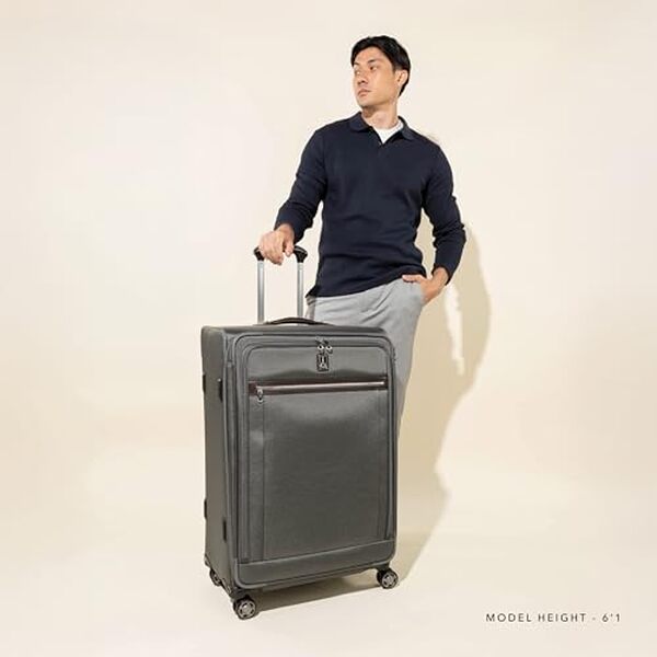 Découvrez notre test complet de la valise travelpro platinum elite extensible à 8 roues. Explorez ses caractéristiques, ses avantages en voyage et son ingéniosité de conception pour des voyages parfaits.