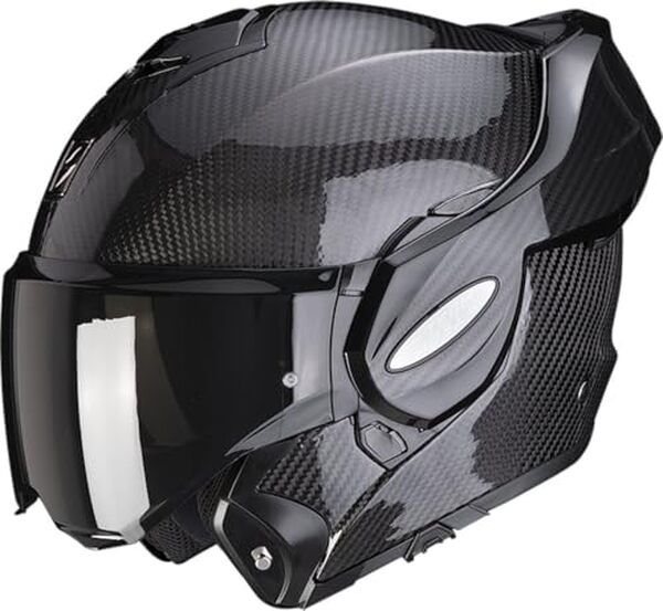 Découvrez notre test complet du casque modulaire Scorpion Exo-Tech Evo Carbon noir XL : performances, confort et sécurité d'un équipement haut de gamme pour motard exigeant. 