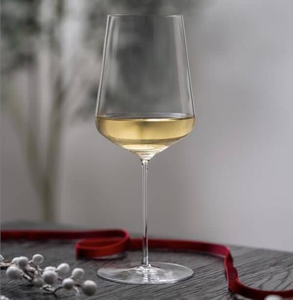 Découvrez notre avis complet sur le verre à vin universel Zalto Denk'Art : qualité, design et performance pour tous vos vins préférés.