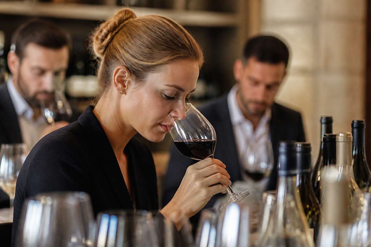 Maîtriser la dégustation de vin : les 3 étapes clés