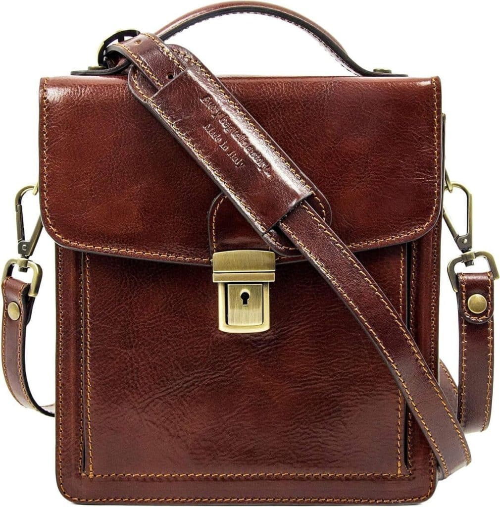 Avis sur la mallette en cuir marron Time Resistance