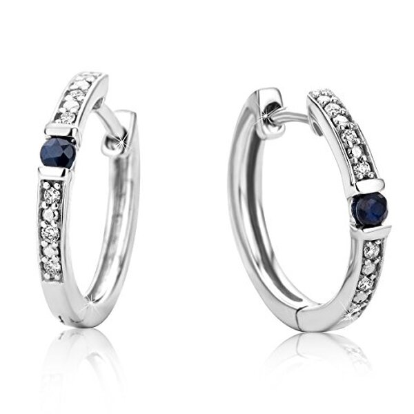 Découvrez notre avis détaillé sur les boucles d'oreilles Orovi en or blanc avec diamants et saphir bleu : qualité, design et prix analysés. 