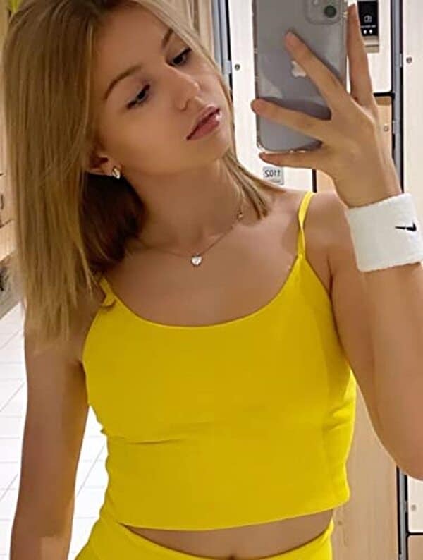 Découvrez notre avis complet sur le collier cœur diamant 18K fait main : qualité, élégance et authenticité pour un bijou précieux et intemporel. 